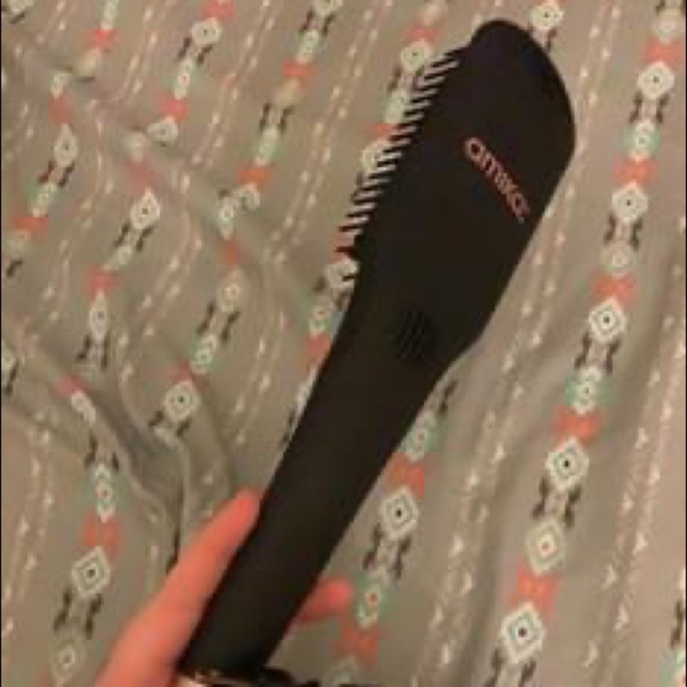 Straightening Brush